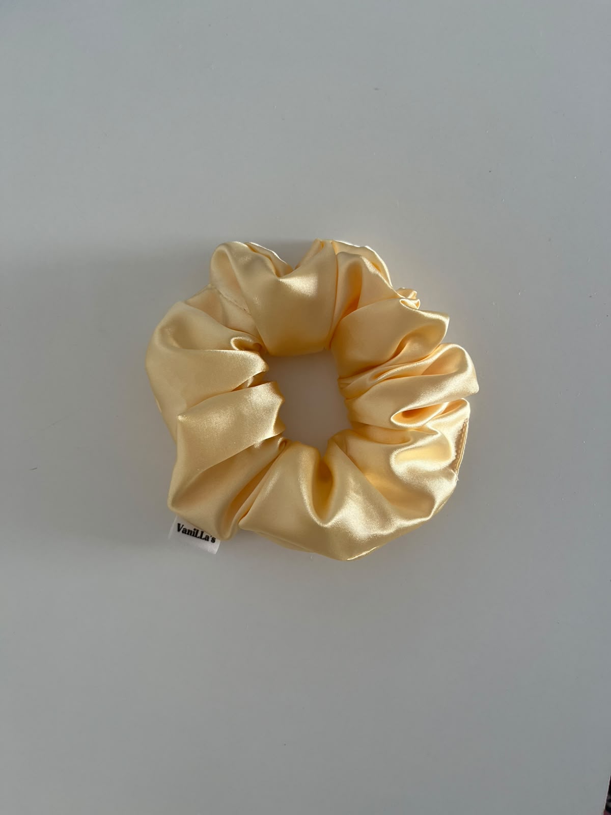 Chouchou Satin VaniLLa’s – Jaune Pastel